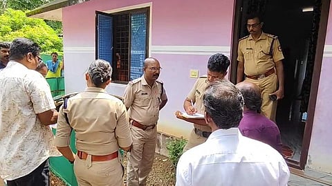 പെൻഷൻ പണം ചെലവാക്കിയതിൽ വിരോധം; കൊല്ലത്ത് ഭാര്യയെ വെട്ടിക്കൊന്ന് വയോധികൻ