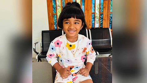 കണ്ണൂരിൽ കാറിടിച്ച് മൂന്ന് വയസുകാരിക്ക് ദാരുണാന്ത്യം; അപകടം മുത്തശ്ശിക്കൊപ്പം നടന്നു പോകുന്നതിനിടെ
