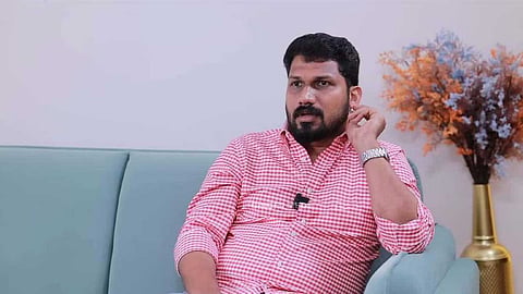 നടന്‍ സെറ്റില്‍ നിന്ന് ഇറങ്ങി പോയി? ഇത് വലിയ തെറ്റിന്റെ തിരികൊളുത്തലെന്ന് ലിസ്റ്റിന്‍ സ്റ്റീഫന്‍