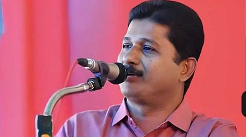 'യുദ്ധത്തില്‍ വിജയികളില്ല; സ്വന്തം മുറ്റത്ത് മിസൈല്‍ പതിക്കാത്തിടത്തോളം ചിലര്‍ക്ക് യുദ്ധം അതിര്‍ത്തിയിലെ പൂരമാണ്'