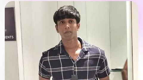 ആലപ്പുഴയിൽ പേ വിഷബാധയേറ്റ് പ്ലസ് വൺ വിദ്യാർഥി മരിച്ചു; ബന്ധുവിന്‍റെ വീട്ടിൽ
വെച്ച് വളർത്തു നായയുടെ പോറലേറ്റത് ഒരാഴ്ച മുൻപ്