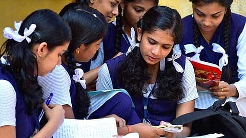 എസ്എസ്എൽസി ഫലം പ്രഖ്യാപിച്ചു; വിജയ ശതമാനം 99.5, കൂടുതൽ  കണ്ണൂരില്‍