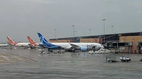 അതിര്‍ത്തി ശാന്തം: ഇന്ത്യ-പാക് സംഘര്‍ഷത്തെത്തുടര്‍ന്ന് അടച്ച 32 വിമാനത്താവളങ്ങൾ തുറന്നു