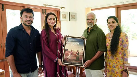 'ചിന്ന ചിന്ന ആസൈ'യുമായി ഇന്ദ്രന്‍സും മധു ബാലയും; ഫസ്റ്റ് ലുക്ക് പങ്കുവെച്ച് മണിരത്‌നം