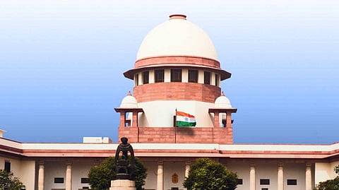 സിവില്‍ ജഡ്ജാകാന്‍ നിയമ ബിരുദം മാത്രം പോരാ, മൂന്ന് വര്‍ഷം പ്രാക്ടീസും നിര്‍ബന്ധം: സുപ്രീം കോടതി