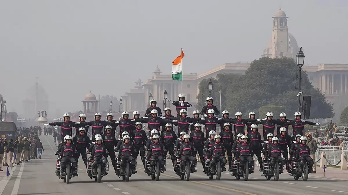 Photo: PTI/Manvender Vashist Lav : Republic Day Parade reharsal