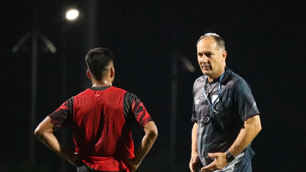 X/ @IndianFootball
 : India vs Uzbekistan: Igor Stimac (R) has hinted at attacking changes 