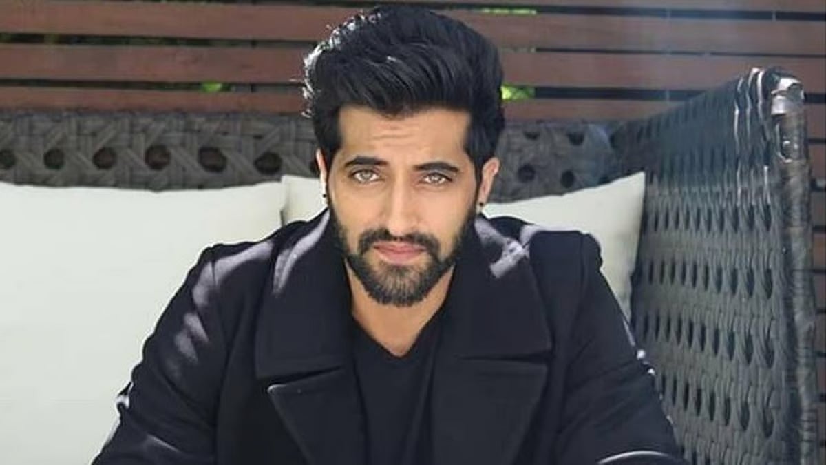 Instagram : Actor Akshay Oberoi 