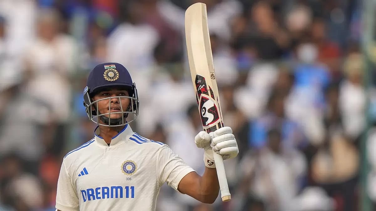 Yashasvi Jaiswal brought up the double ton on day 2 of the Vizag Test. - Photo: AP