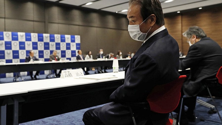 X/ @yurikageyama
 : Former Tokyo Olympic official appears in court and says he's not guilty of taking bribes