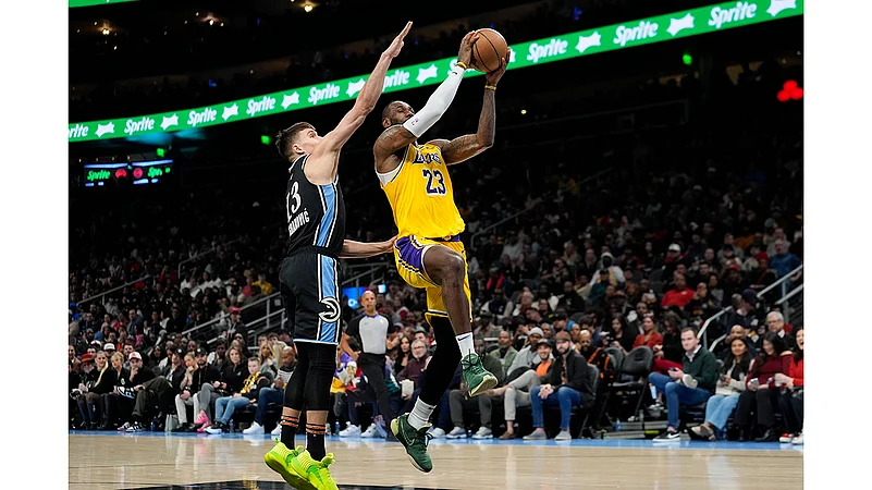 NBA: Atlanta Hawks vs LA Lakers