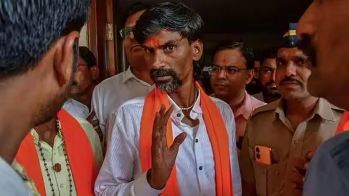 PTI : Manoj Jarange presses for reservation to the community