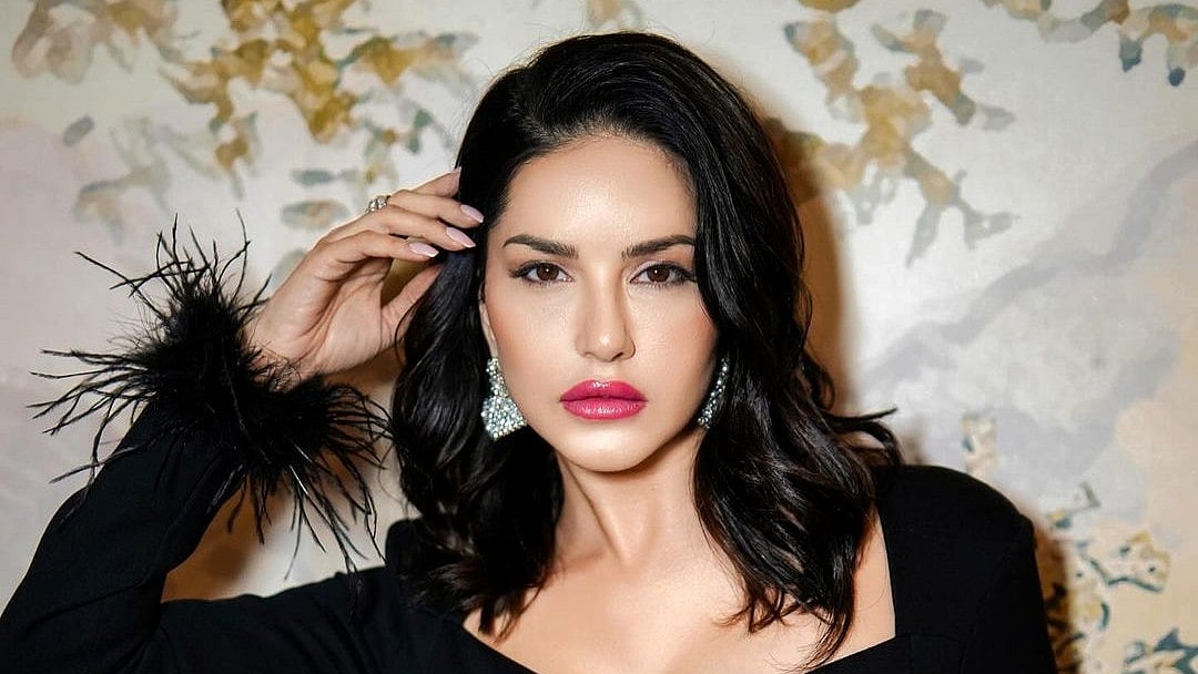 X : Sunny Leone