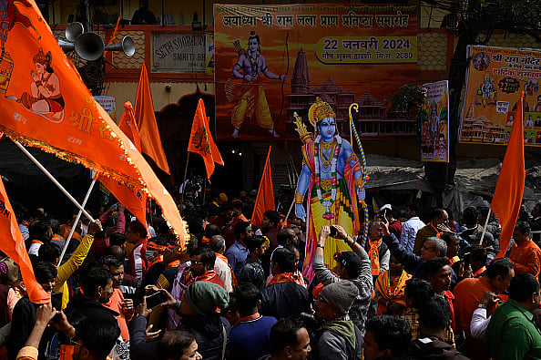 Samir Jana/Hindustan Times via Getty Images : People carry cut-out of Lord Ram in Kolkata participating in a rally