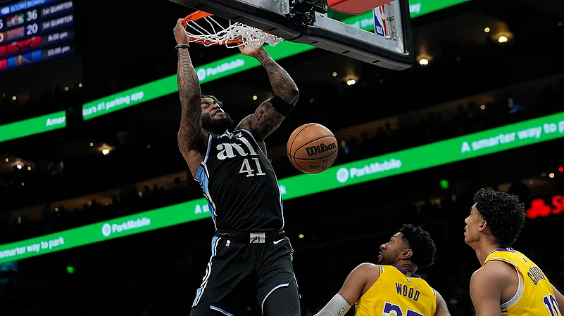 NBA: Atlanta Hawks vs LA Lakers