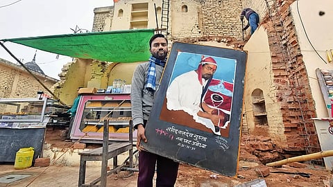 Sandeep’s father Vasudev Gupta was also a kar sevak who died in 1990