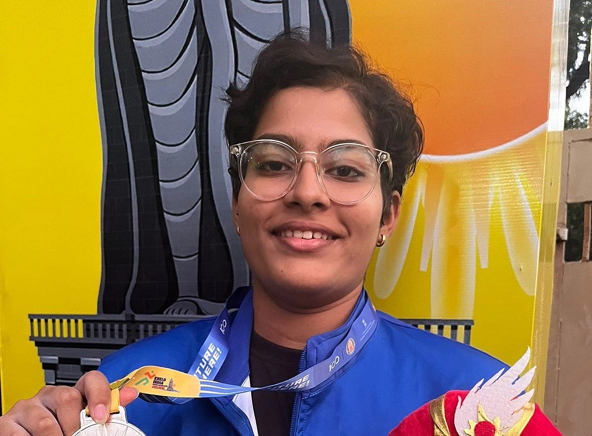 SFA : Thane weightlifter Grishma Thorat, poses after picking a silver in women’s 76kg category at the ongoing Khelo India Youth Games 2023.