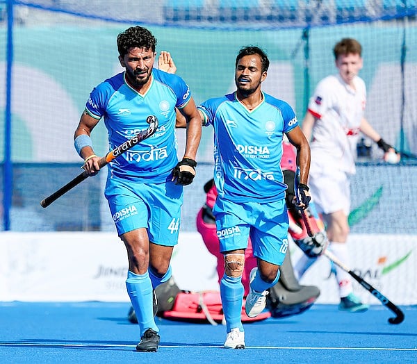 X/@TheHockeyIndia : India Men's National Hockey Team in action during the match against Switzerland in FIH Men's Hockey5s World Cup on January 28, Sunday 