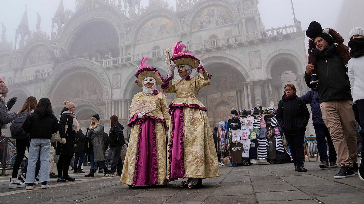 Photo: AP/Luca Bruno : Italy Venice Carnival