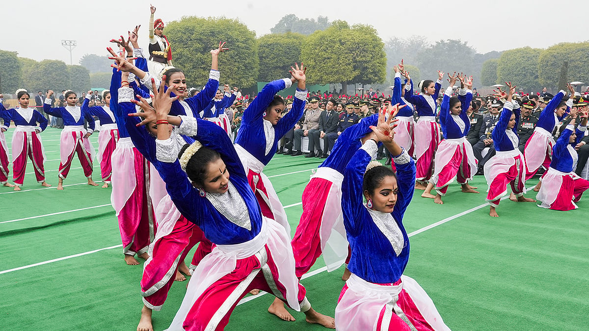 Prez met Republic Day Parade participants