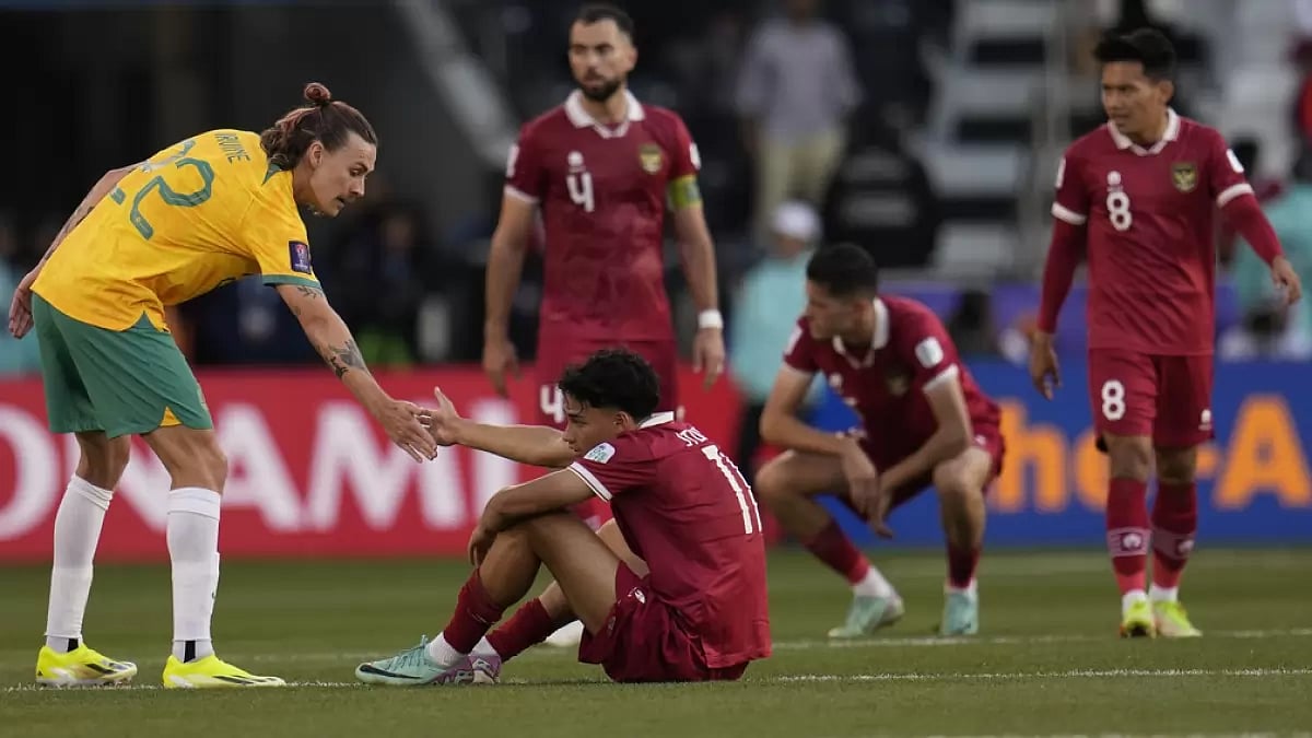  AP : Australia will face the winner of Tuesday's tie between South Korea and Saudi Arabia.

