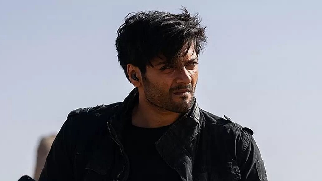 Instagram : Ali Fazal 