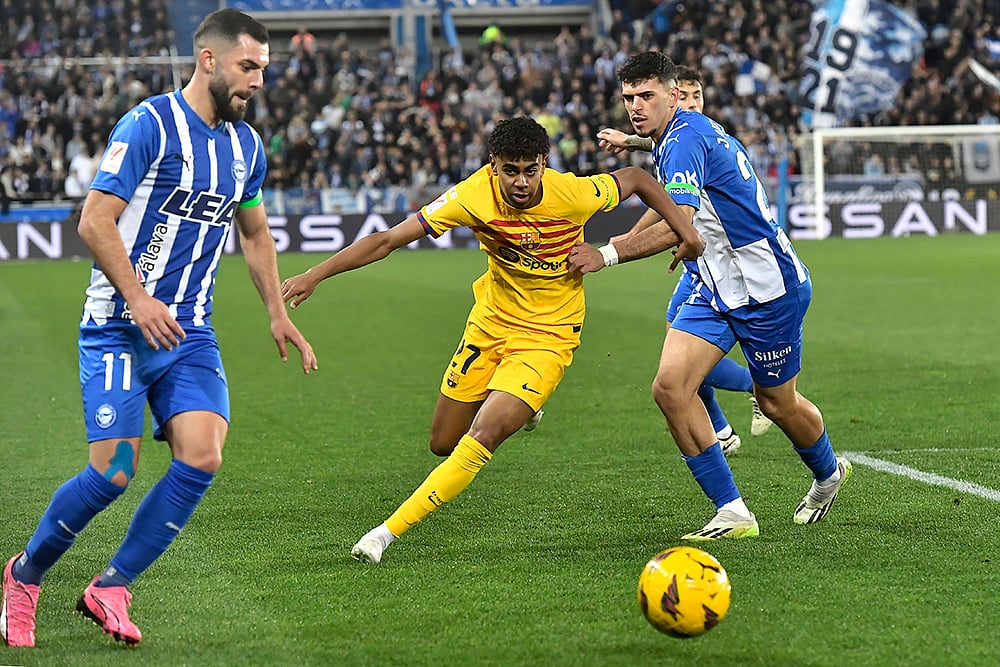La Liga: FC Barcelona Beat Alaves