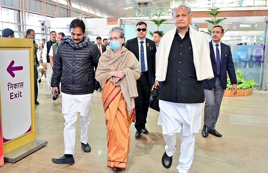 Congress leader Sonia Gandhi in Rajasthan to file nomination for Rajya Sabha elections. - Photo: Tabeenah Anjum