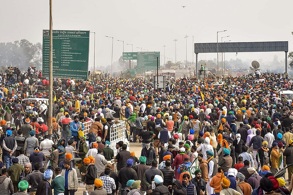 Farmers march: Tear gas hurled at farmers