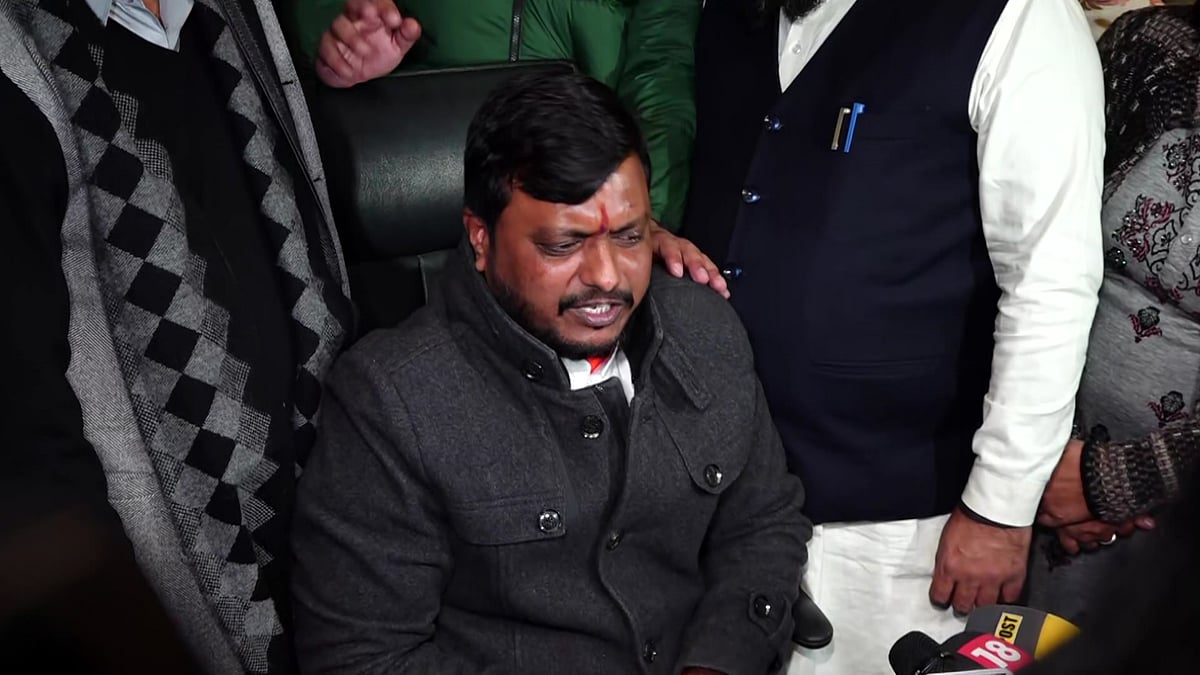 PTI : Chandigarh Mayor Manoj Sonkar resigns after allegations of rigged polls.