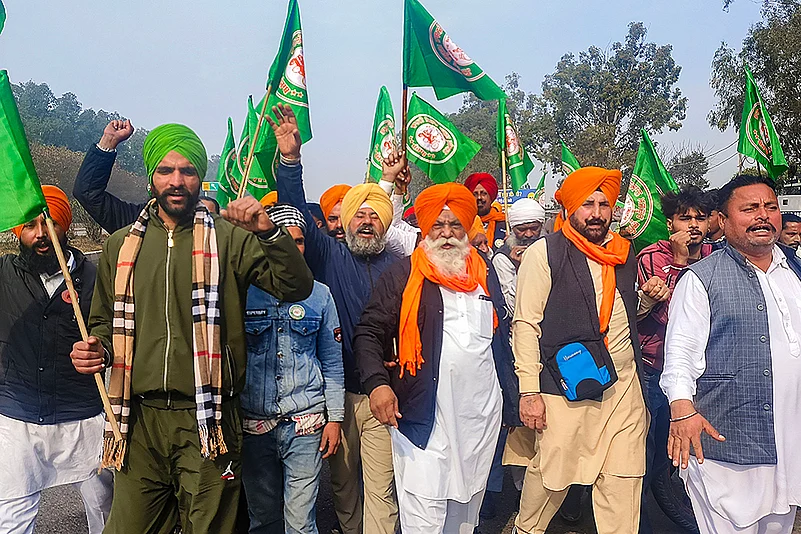 Farmers march: Farmers at Punjab border