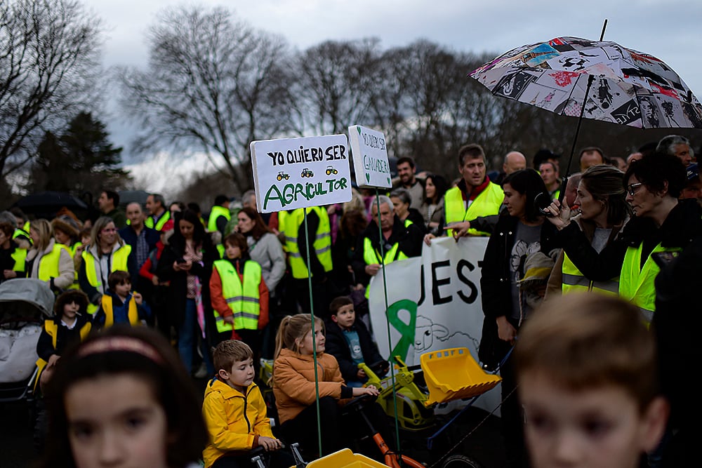 Spain farmers protest