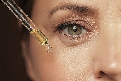 7 Best Retinol Serums in India For Youthful Skin (2024)