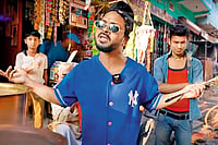 Bihar's Merio Rapper Sings Stories Of Poverty While Serving Piping Hot Chai Photo: Chinki Sinha : Talent Unlimited: Sonu Chaiwala at his tea stall in Patna’s Musallahpur neighbourhood