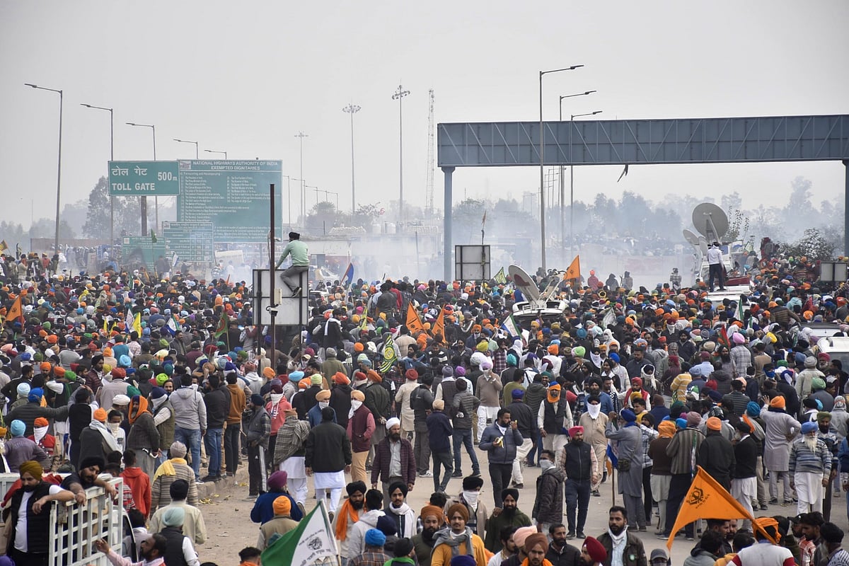 PTI : Borders between Delhi-Haryana remain closed for traffic amid farmers' protest