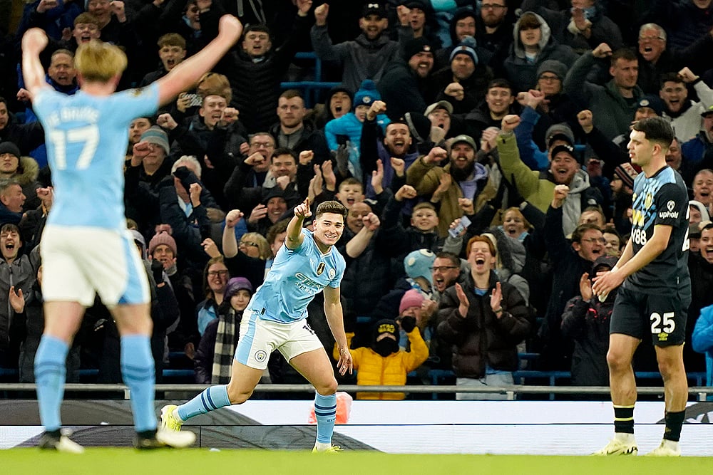English Premier League: Manchester City vs Burnley