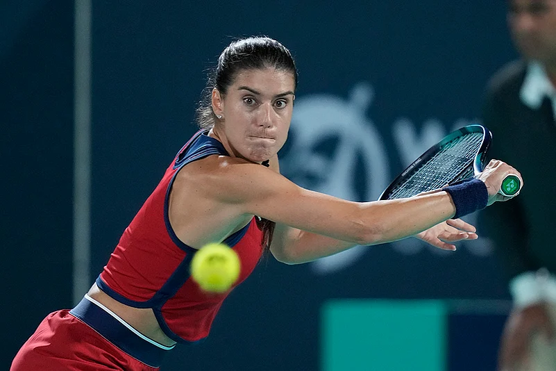 Abu Dhabi Mubadala Tennis: Daria Kasatkina vs Sorana Cirstea