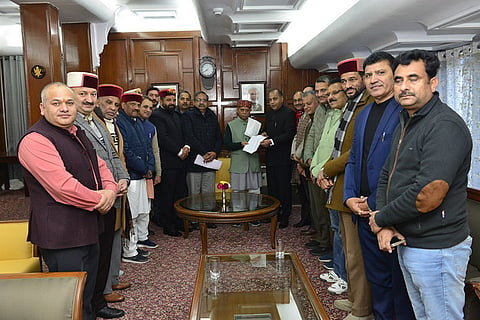 Jairam Thakur met HP governor