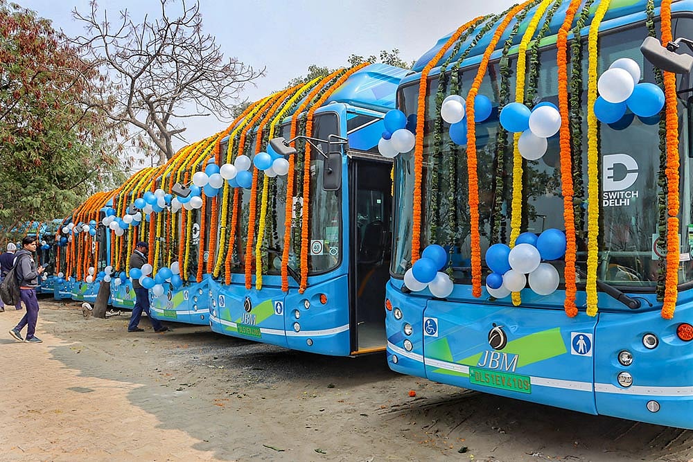 350 electric buses launched by Delhi Govt