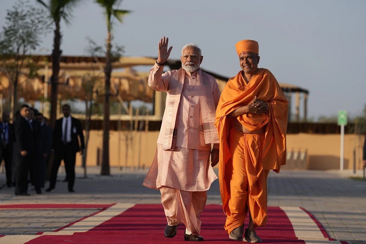 AP  : PM Modi with Hindu Priest in the opening ceremony of first Hindu temple in UAE | 