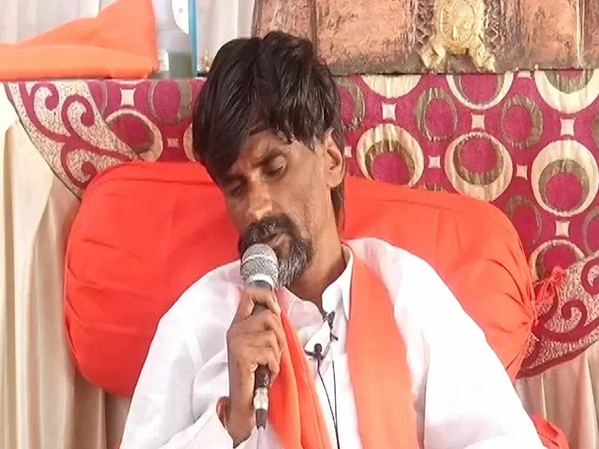 PTI : Maratha quota activist Manoj Jarange |