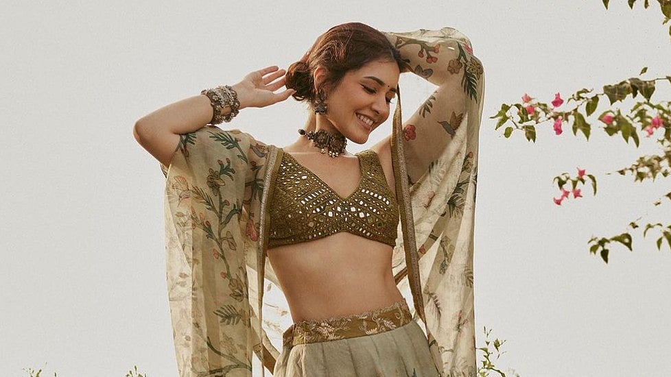 Instagram : Raashii Khanna