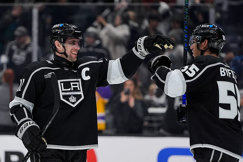 NHL 2023-24: Los Angeles Kings vs Columbus Blue Jackets