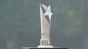 X/@thePSLt20 : Six teams will fight each other for the Pakistan Super League Trophy in PSL 2024.