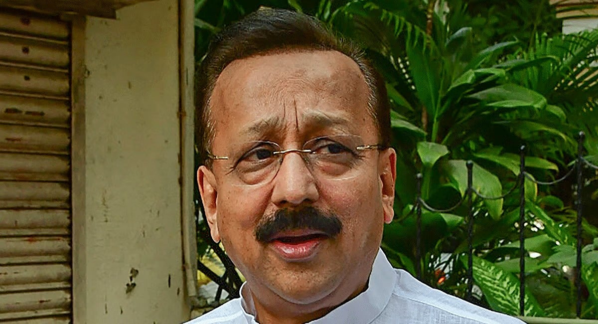 Baba Siddique was shot dead outside his son MLA Zeeshan Siddique's office in Mumbai on Saturday |  - File/PTI