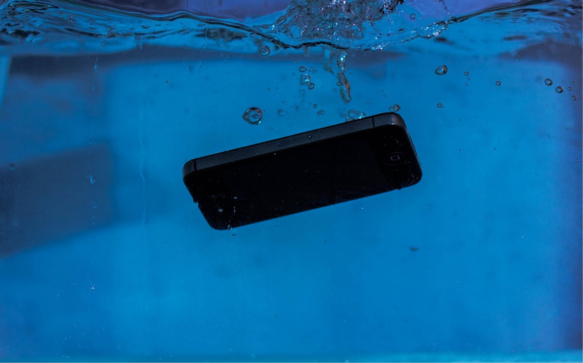 Pexels : Apple's Expert Advice For Iphone Water Damage