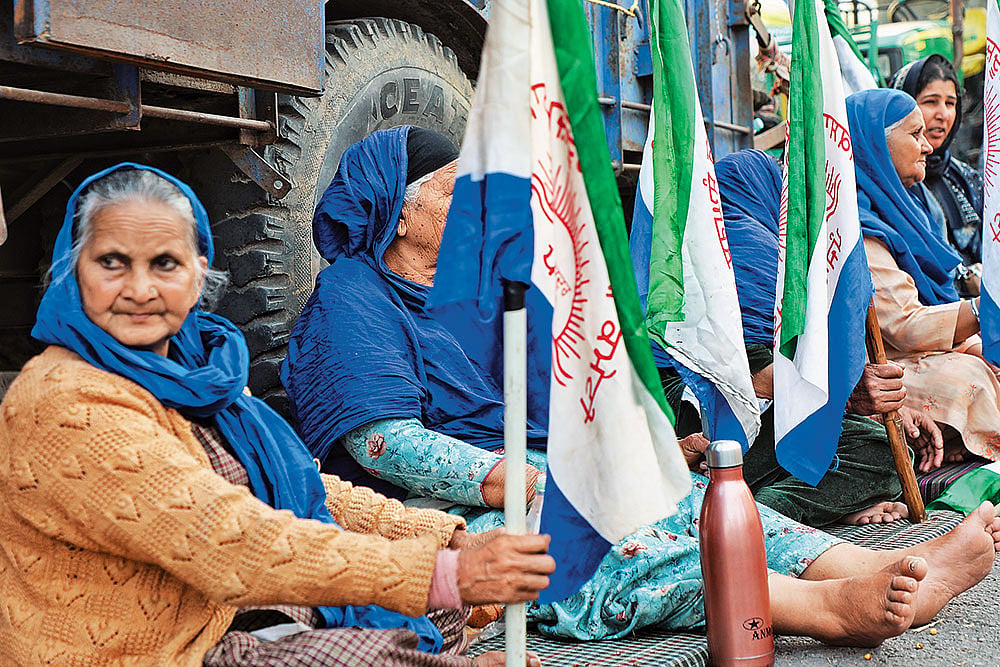 Photo: Suresh K. Pandey : Women at the farmers' protest