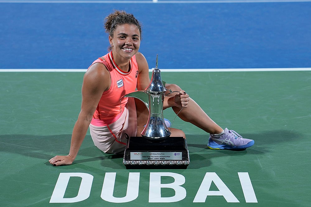 | Photo: AP/Kamran Jebreili : WTA Dubai Championships Final: Jasmine Paolini vs Anna Kalinskaya