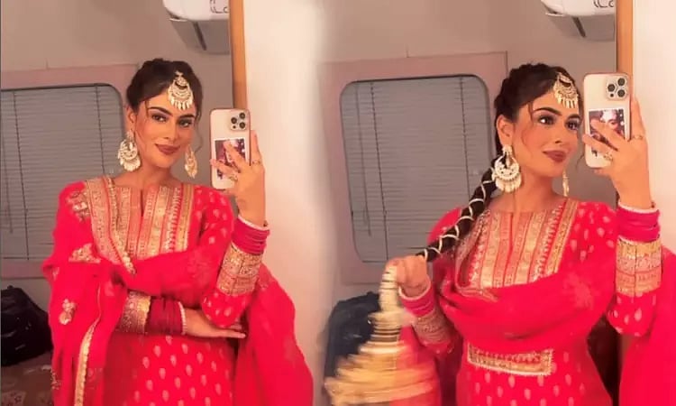 Actress Tanisha Mehta