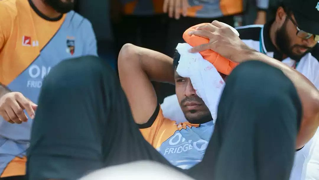 X/StanMSD : Mustafizur 'Fizz' Rahman has been taken to the hospital after receiving a blow to his head.